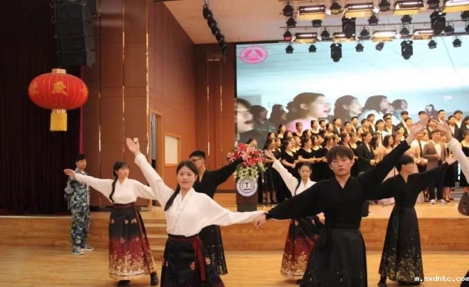 保理会计学院青春心向党，建功新时代